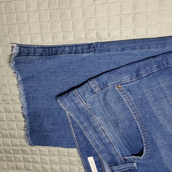 Vintage America Women's Boho Capri Jeans - Picture 2 of 7